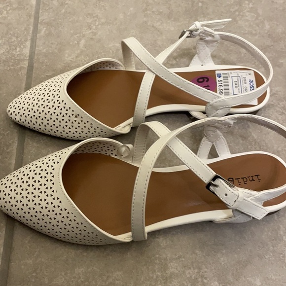 Beautiful shoes that have never been worn - Picture 2 of 5